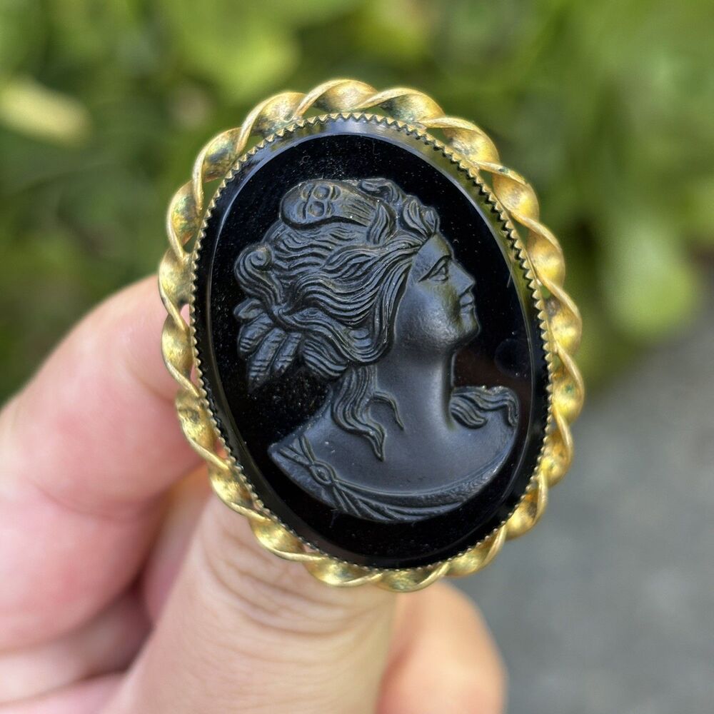 Vintage Black Cameo Brooch Gold Tone Rope Frame Lady Portrait Oval Large Pin